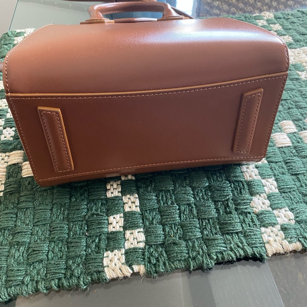 Givenchy Tan Mini Antigona Bag Structured Elegance - Picture 4 of 9